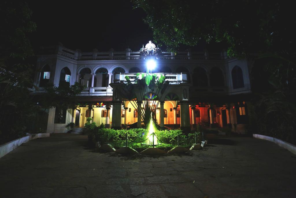 Chettinadu Mansion - An Authentic Heritage Palace Kānādukāttān Εξωτερικό φωτογραφία