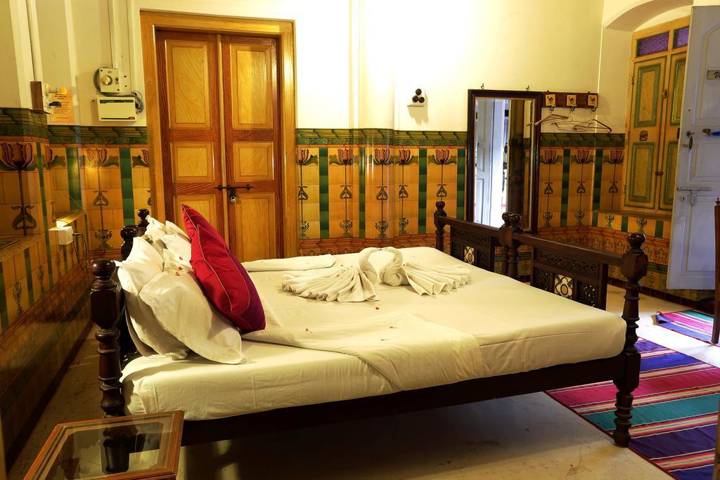 Chettinadu Mansion - An Authentic Heritage Palace Kānādukāttān Εξωτερικό φωτογραφία